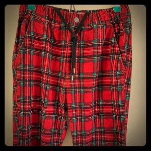 Women Urban Outfitters checkered Pants!